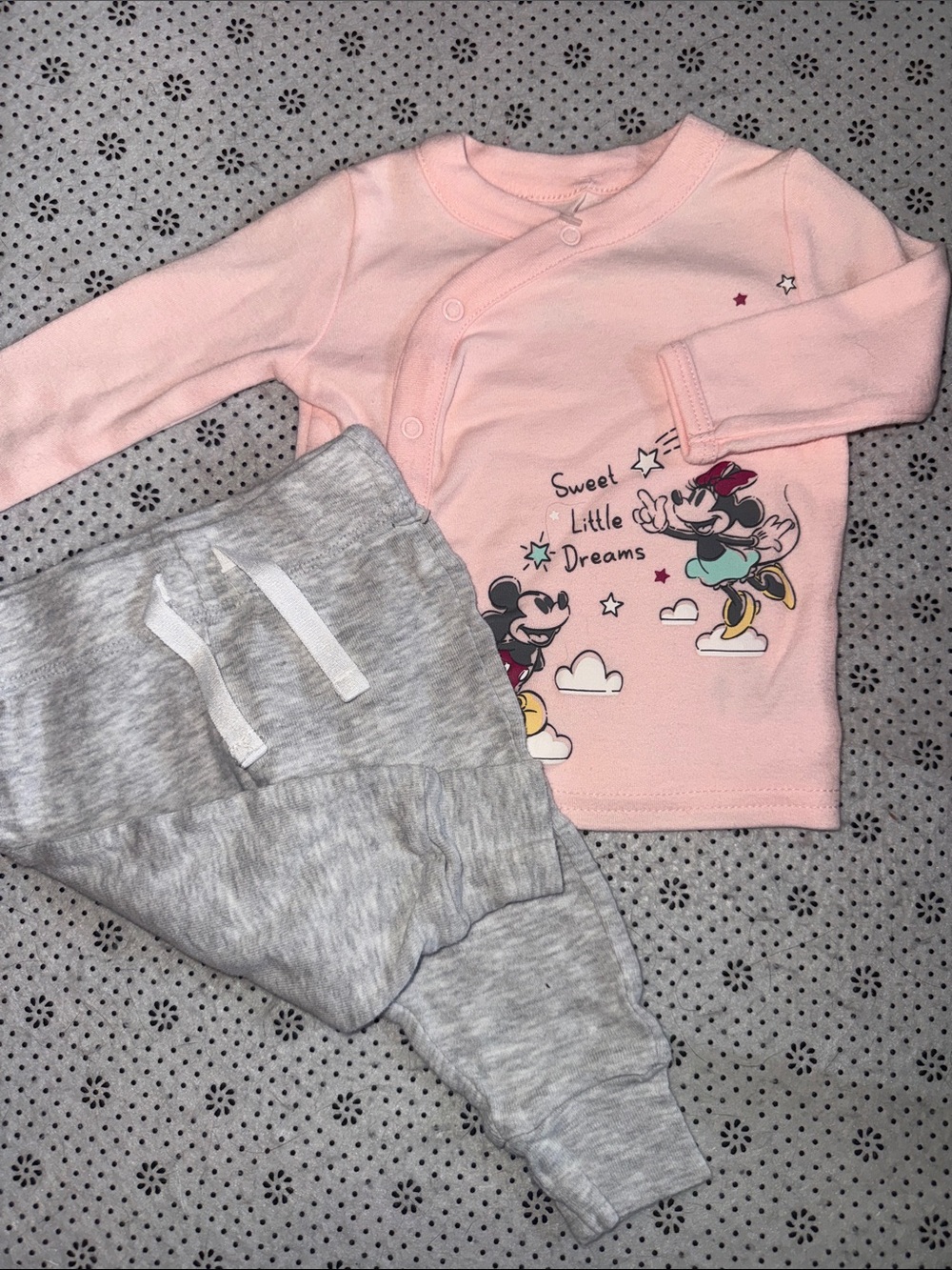 🛍CUTE LITTLE GIRLS OUTFIT SIZE 0-3 MONTHS 🛍